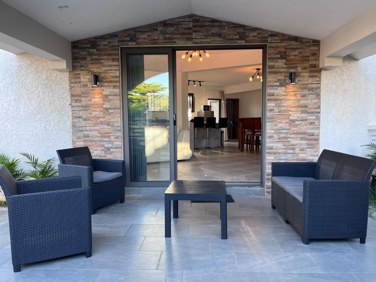 Seasons Break Apartment Pereybere Pereybere Beach Exterior foto